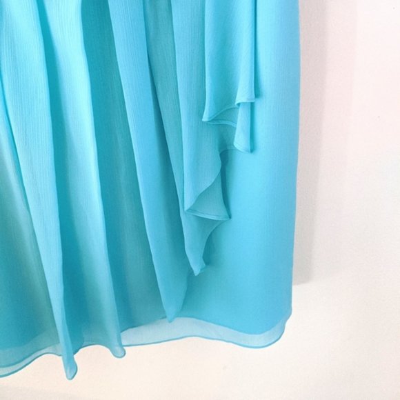 David's Bridal Short Crinkle Chiffon Bridesmaid Dress Light Aqua Blue Size 4 - Picture 2 of 6